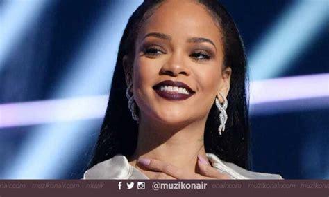R­i­h­a­n­n­a­ ­S­p­o­t­i­f­y­ ­p­l­a­t­f­o­r­m­u­n­d­a­ ­r­e­k­o­r­ ­k­ı­r­d­ı­